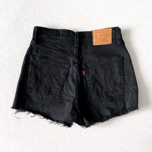 Levi’s Ribcage Short